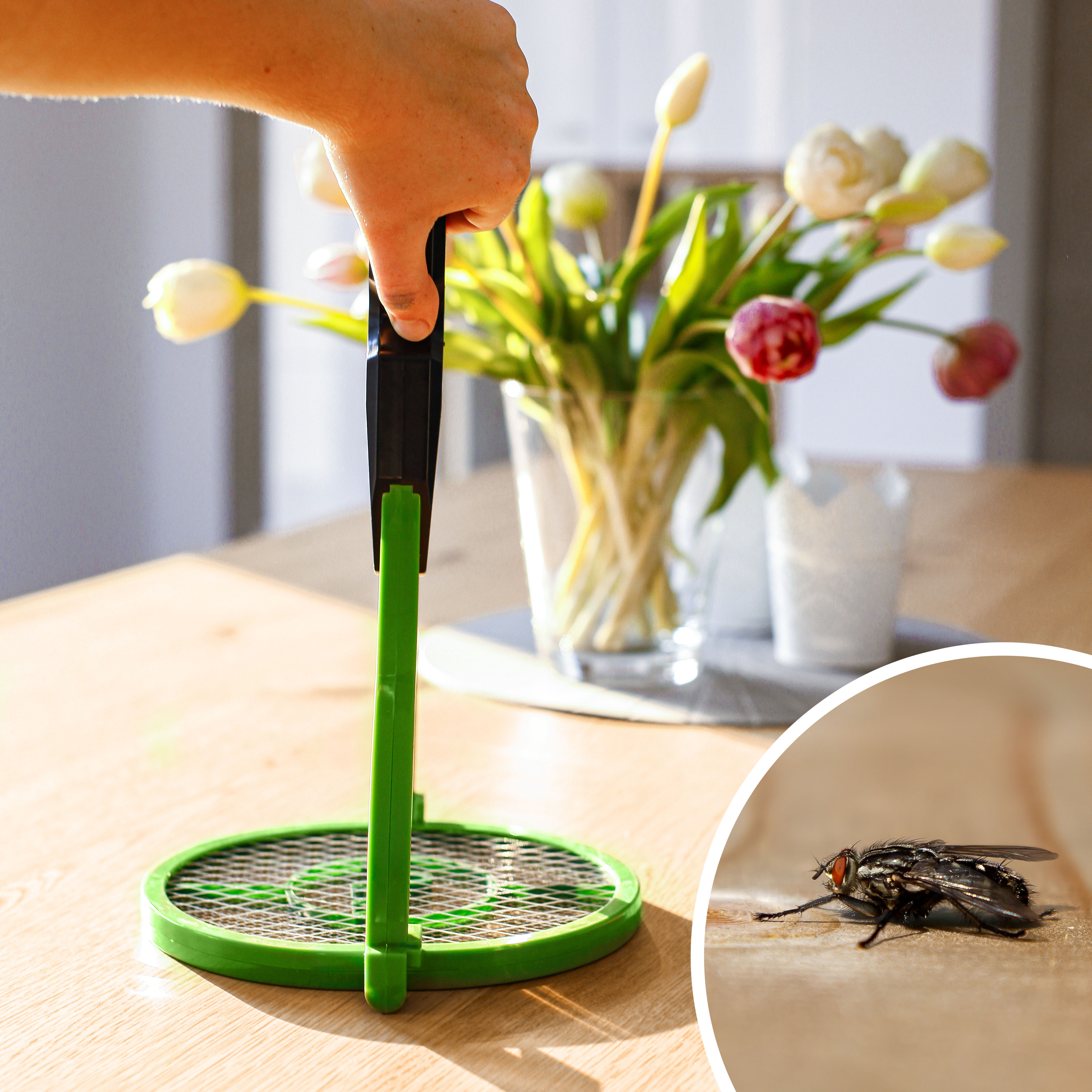 Mit einer herkömmlichen ist es schwer nervige Fliegen auf gerade Oberflächen zu erwischen aber nicht mit dieser Klatsche.