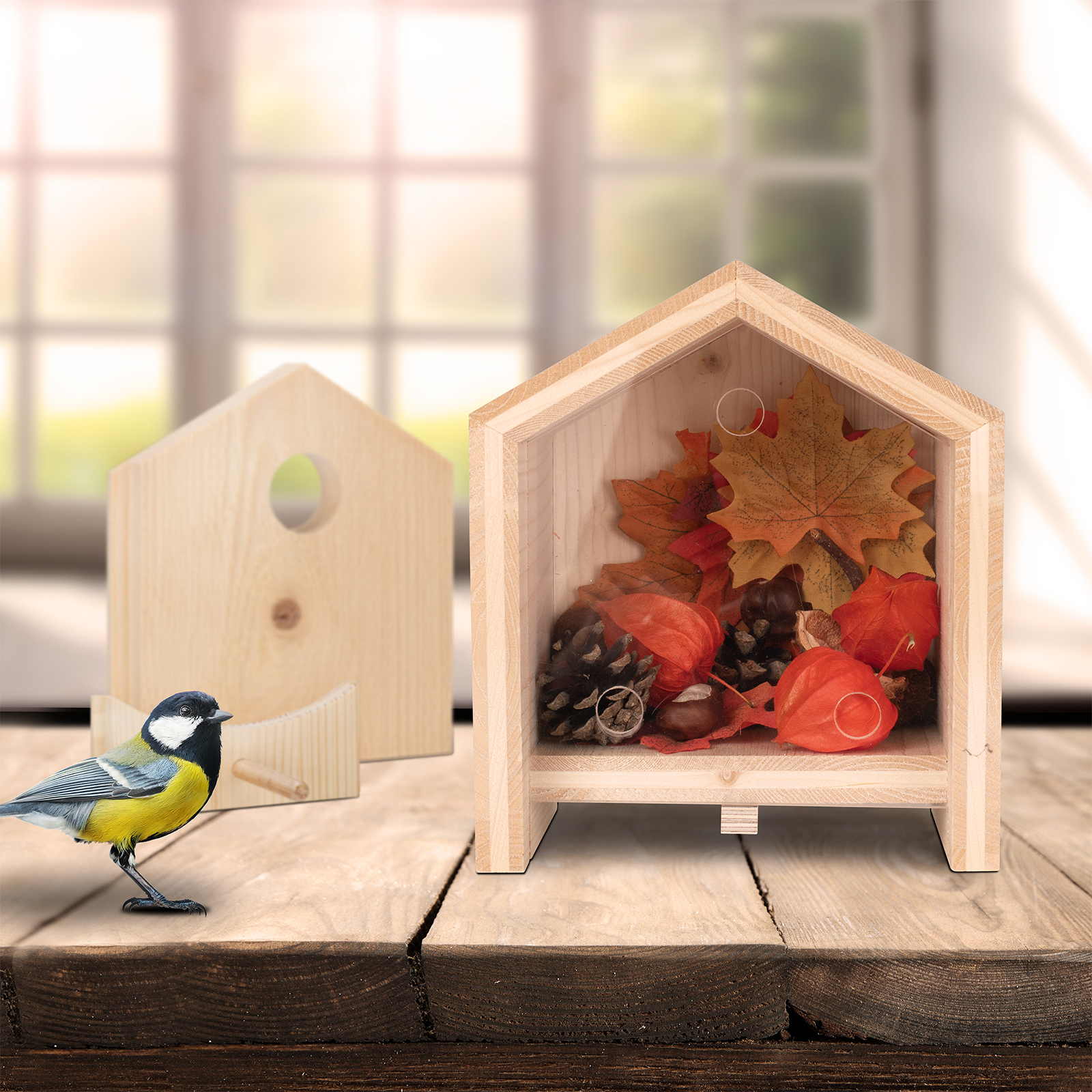 Dem Set liegen 3 Blenden bei: die Dekoblende, Futterhaus-Blende & Nistkasten-Blende für Meisen.